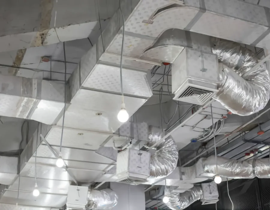 tuberías-de-sistema-eléctrico-de-aire-acondicionado-y-techo_waifu2x_art_noise1_scale